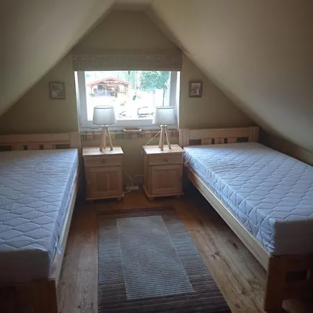 Zielona Pod Srebrnym Zurawiem 度假居 *